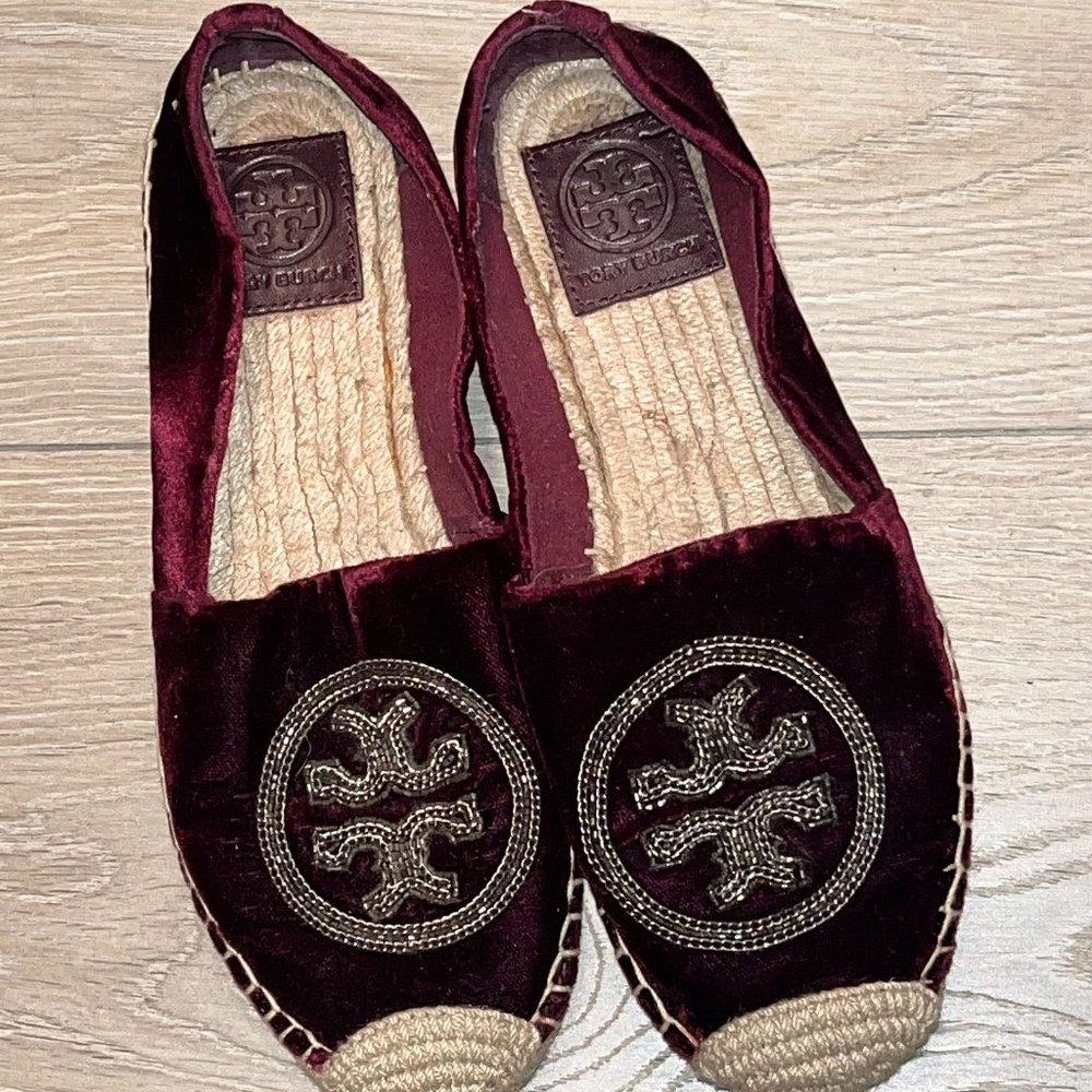 Tory Burch | Burgundy Velvet Espadrilles ❣️